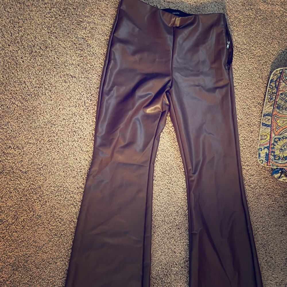 FOREVER 21 Brown Faux Leather Pants - Large